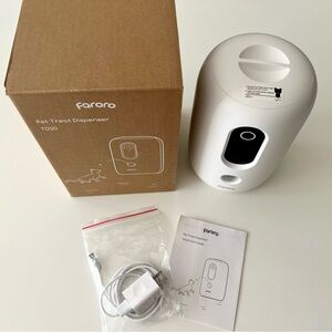 Faroro pet treat dispenser